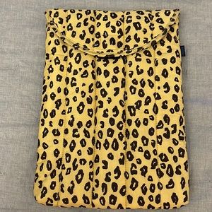 Baggu puffy laptop sleeve 13”